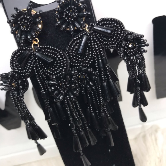 Hanger Earrings - Picture 3 of 6